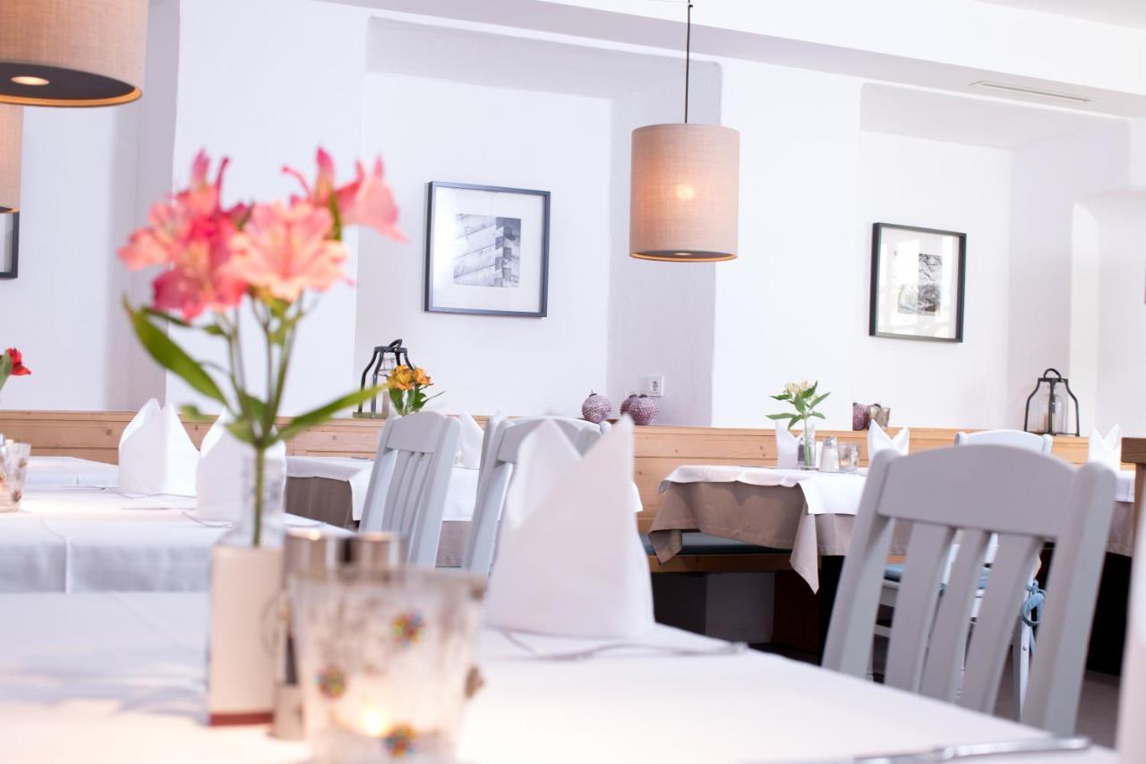 Hotel Wirtshaus Post Sankt Johann in Tirol Ngoại thất bức ảnh