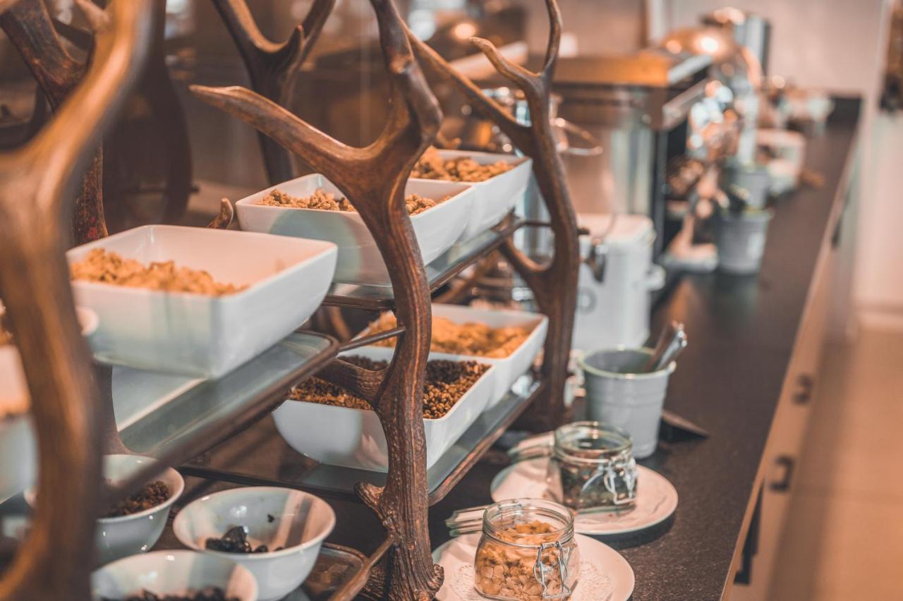 Hotel Wirtshaus Post Sankt Johann in Tirol Ngoại thất bức ảnh